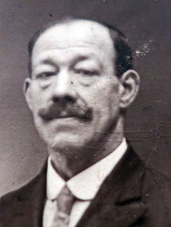 L’alcool fait des ravages chez grand-père Eugène